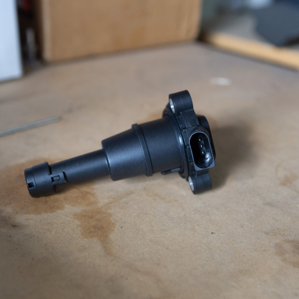 EA888.3 Oil Level Sensor - Audi 8V S3/TT/TTS & Volkswagen Golf MK7 GTI/R (03F907660C 03F907660D 03F907660E) - Motorious Performance