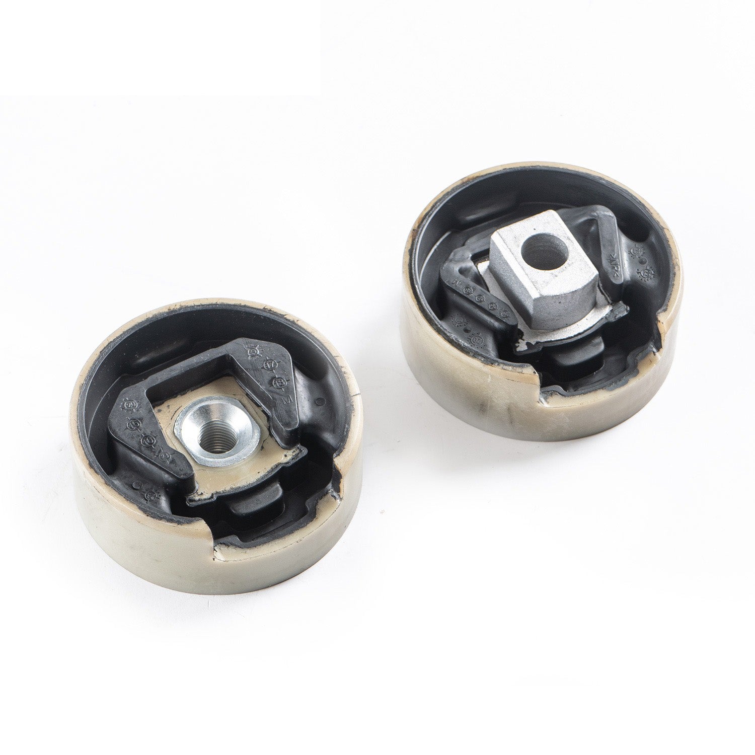 CTS Dogbone Pendulum Mount - MQB and EVO Platform